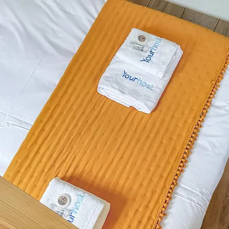 Close To Everything Your Yellow Prm 1f Apartamento *