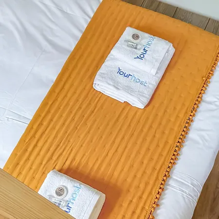 Close To Everything Your Yellow Prm 1f * Porto