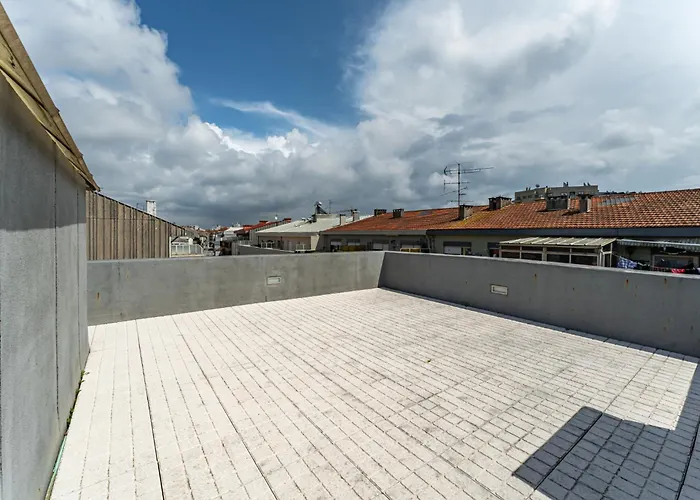 Close To Everything Your Yellow Prm 1f